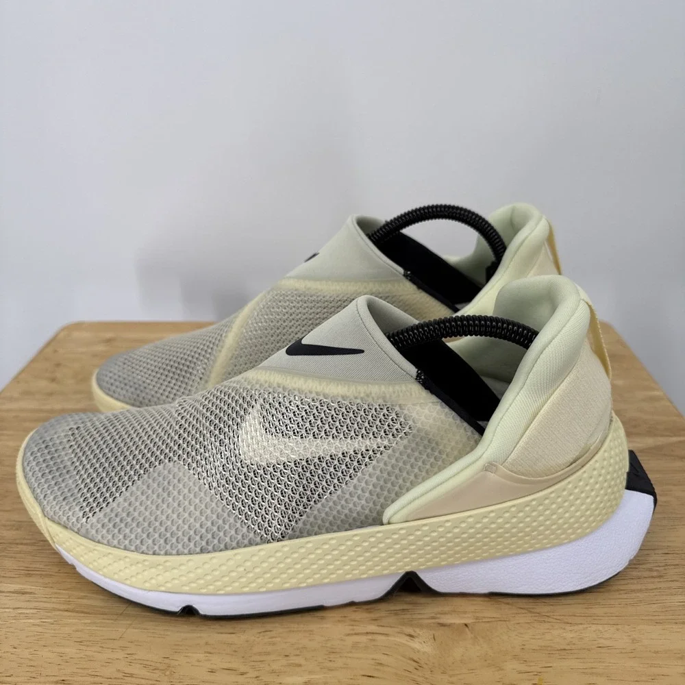 NEW Nike Go FlyEase Slip-On Sneakers Pale Ivory DR5540-700 Women's Size 11.5 Gym